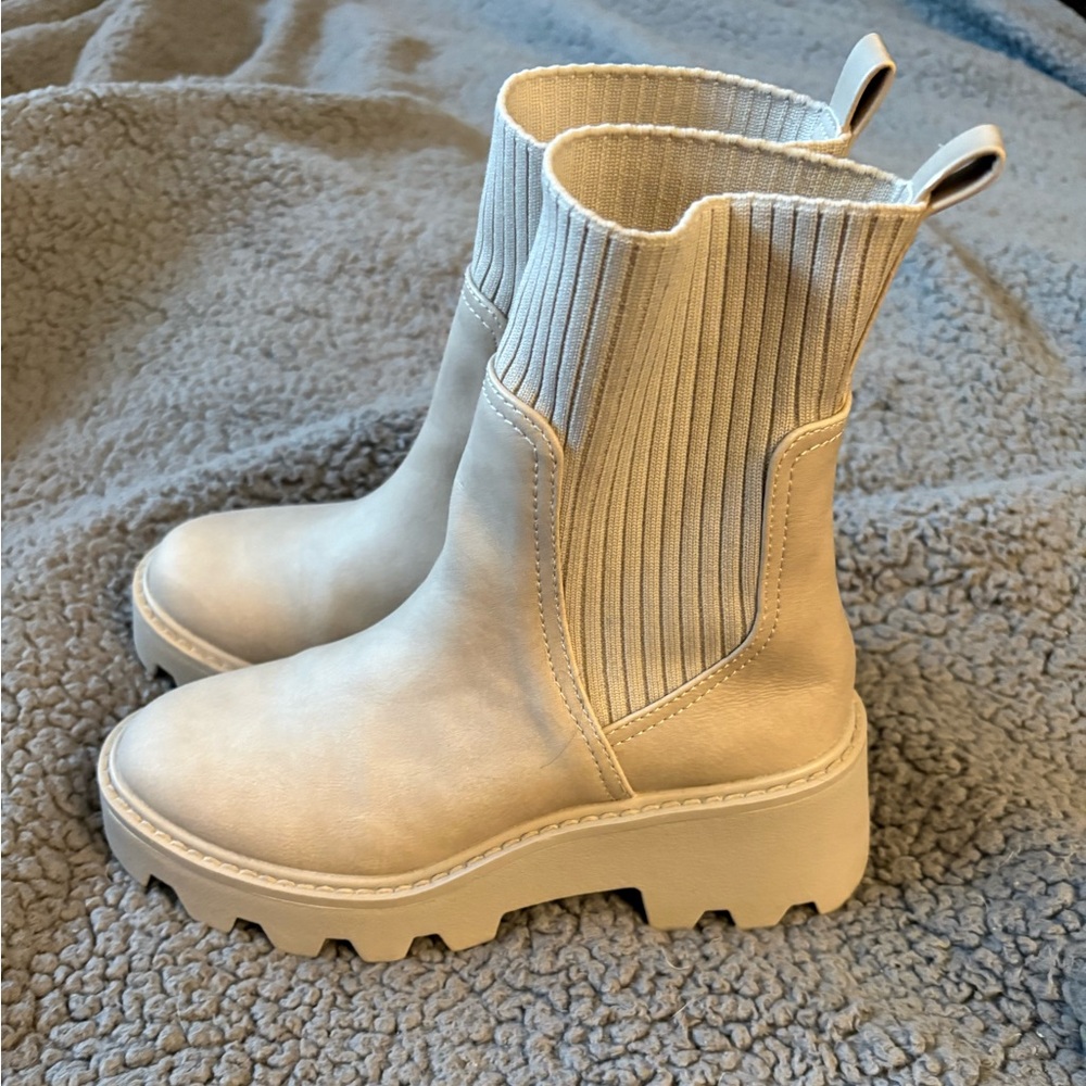 DV by Dolce Vita Cream Heeled Boots, size 5